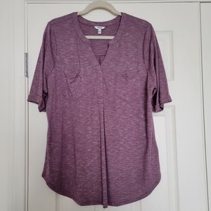 Lightweight short sleeve t-shirt with breast pockets